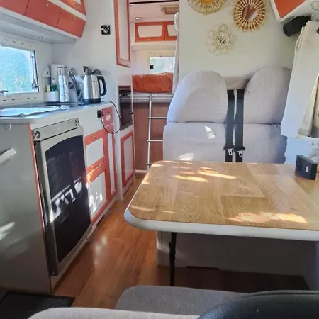 Camping Camping Car A 3 Minutes Du Parc Pairi Daiza